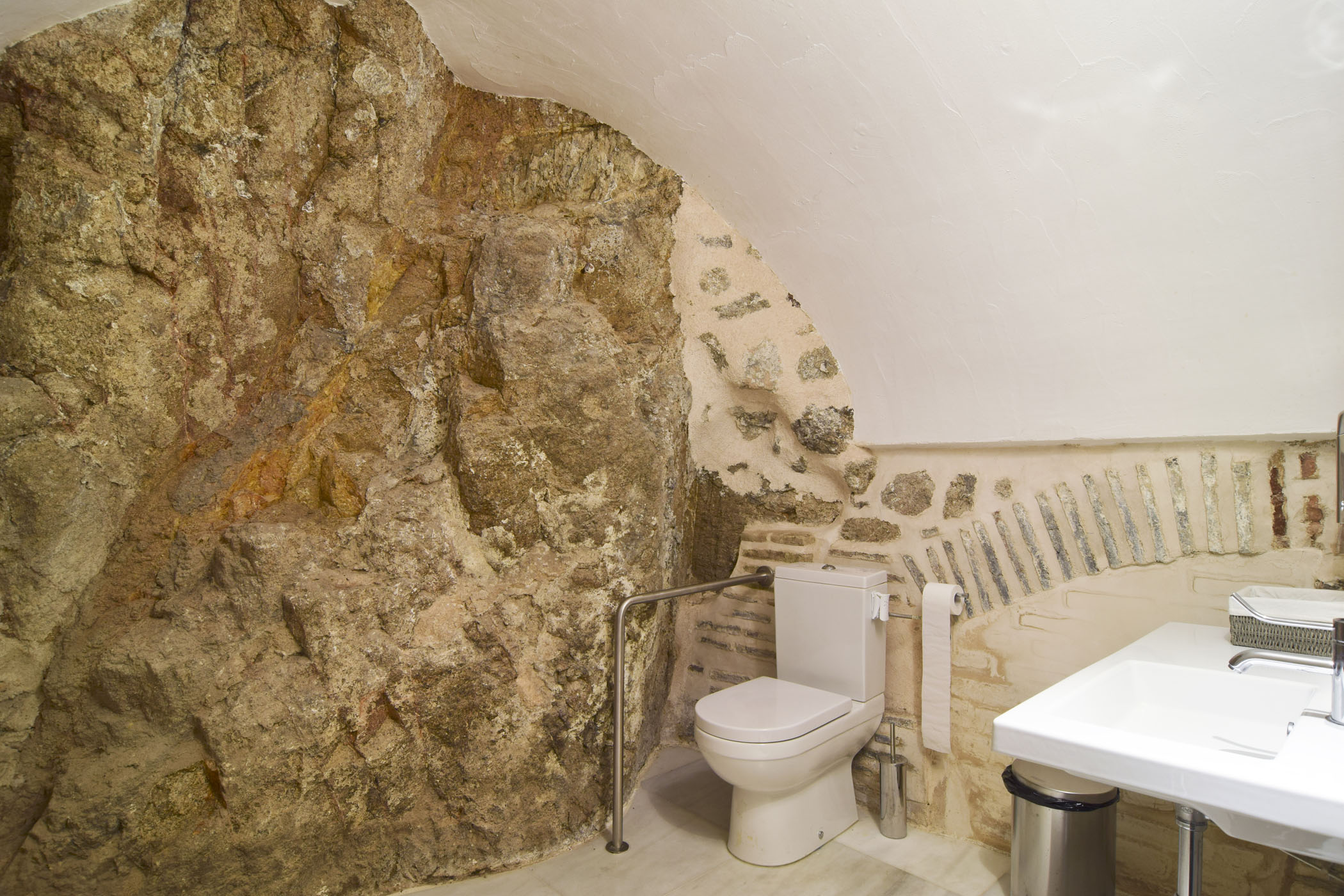 Rehabilitación sede Colegio Oficial de Médicos.Toledo