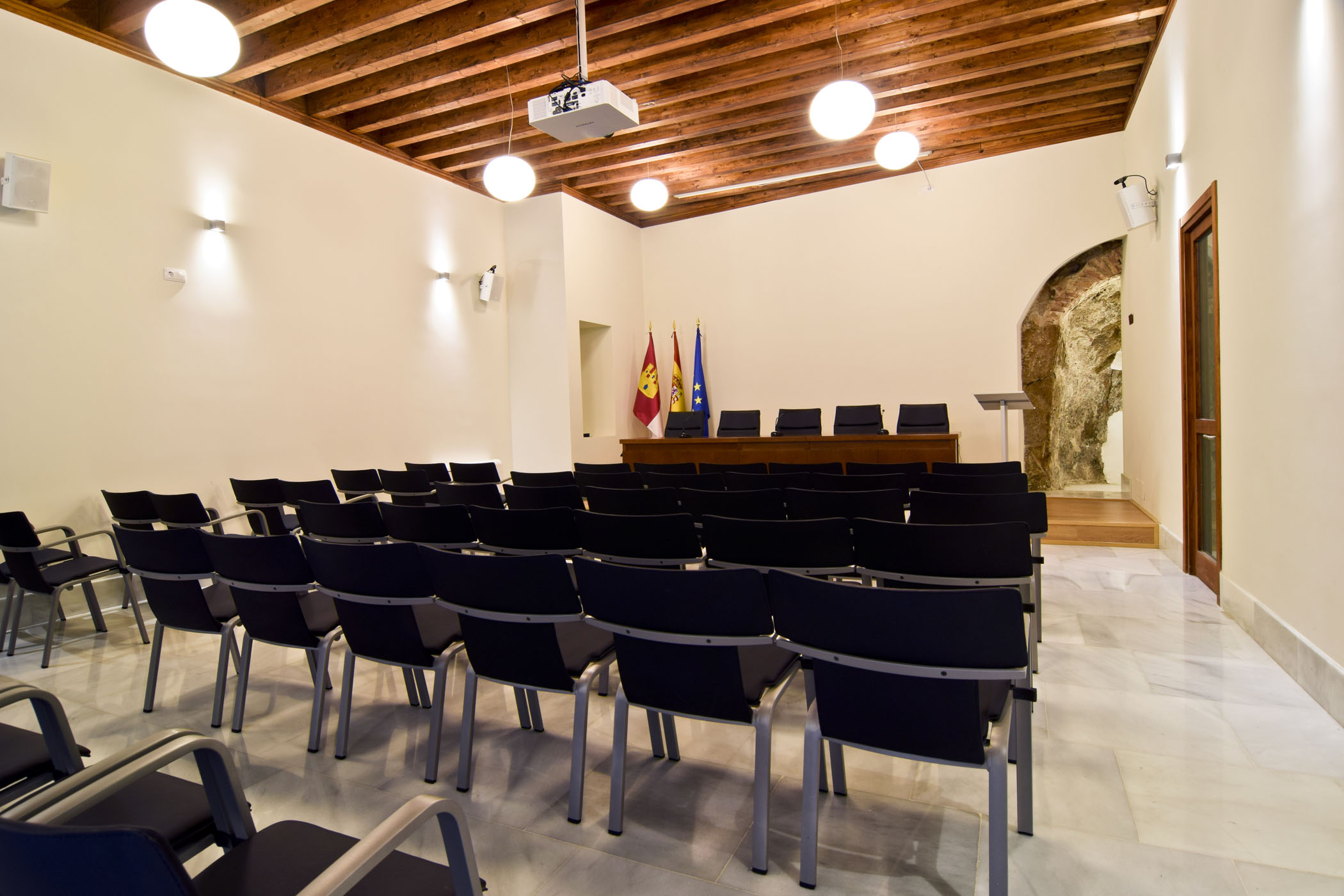 Rehabilitación sede Colegio Oficial de Médicos.Toledo