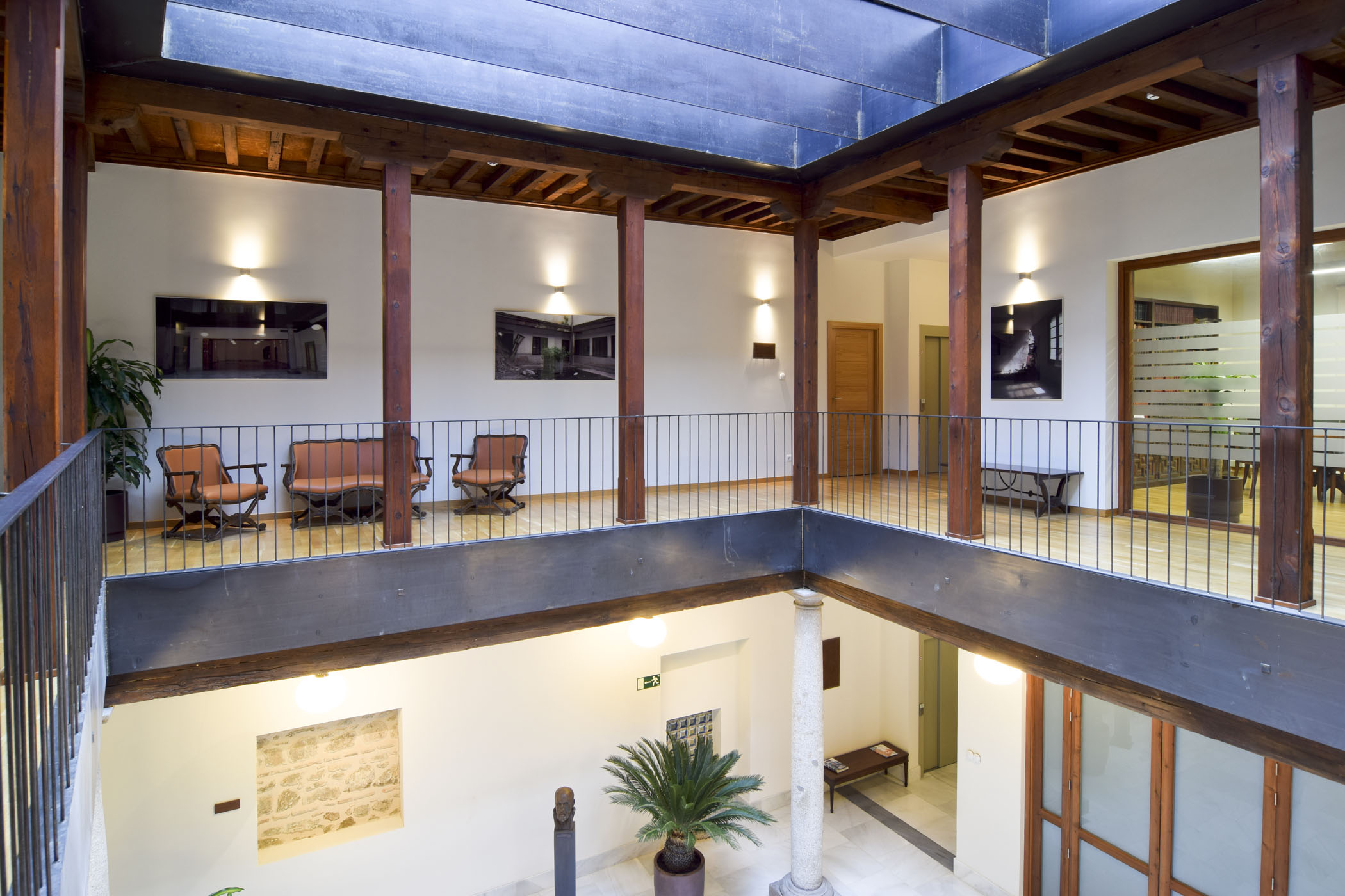 Rehabilitación sede Colegio Oficial de Médicos.Toledo